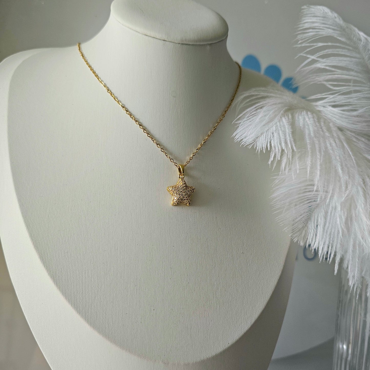 Bright star necklace