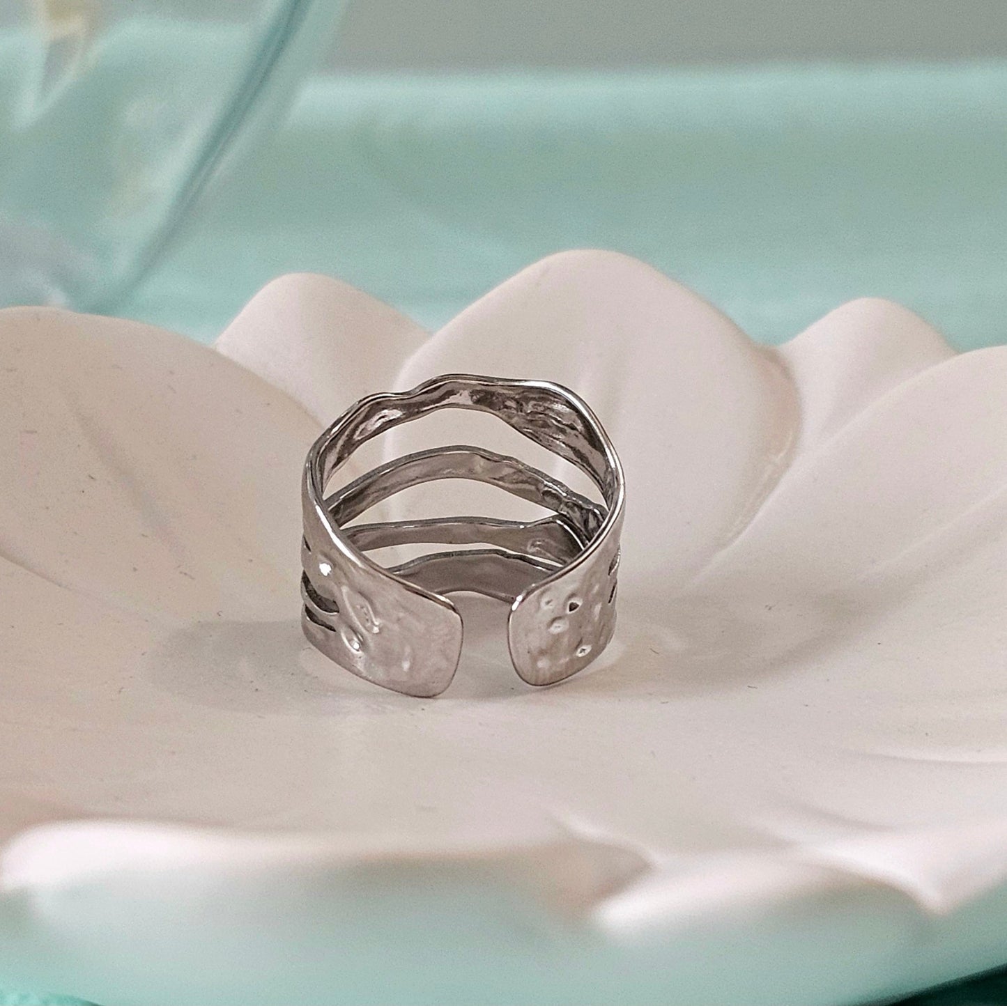 Ring waves