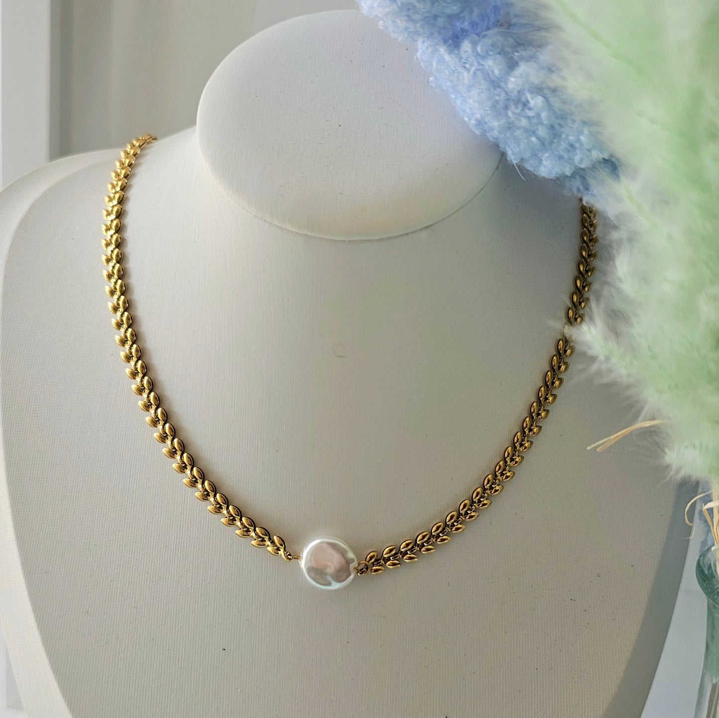 Ruth pearl necklace