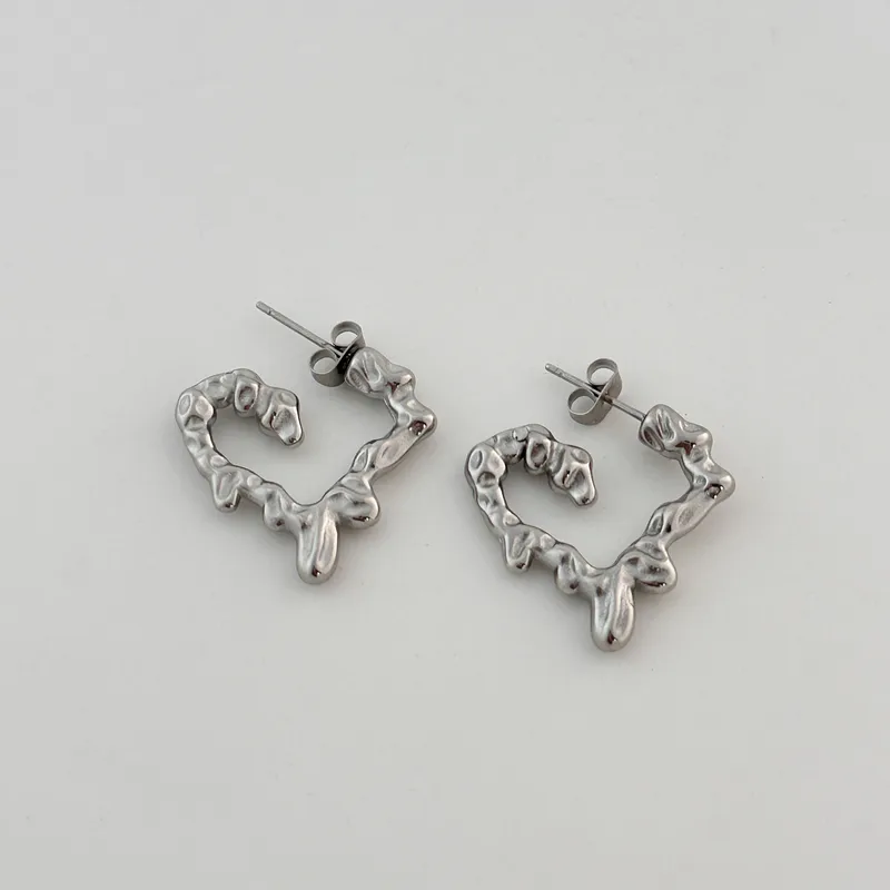 Free heart earrings