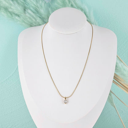 Simple zircon necklace