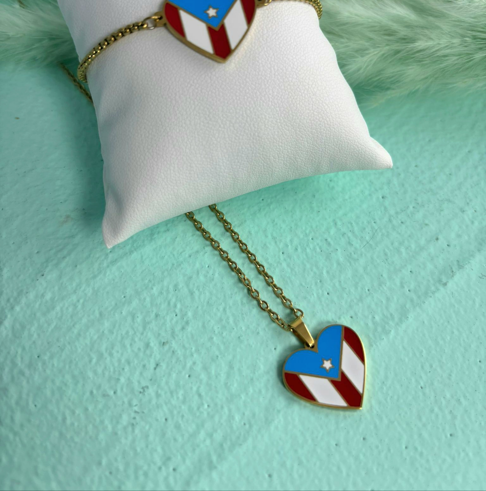 PR heart necklace