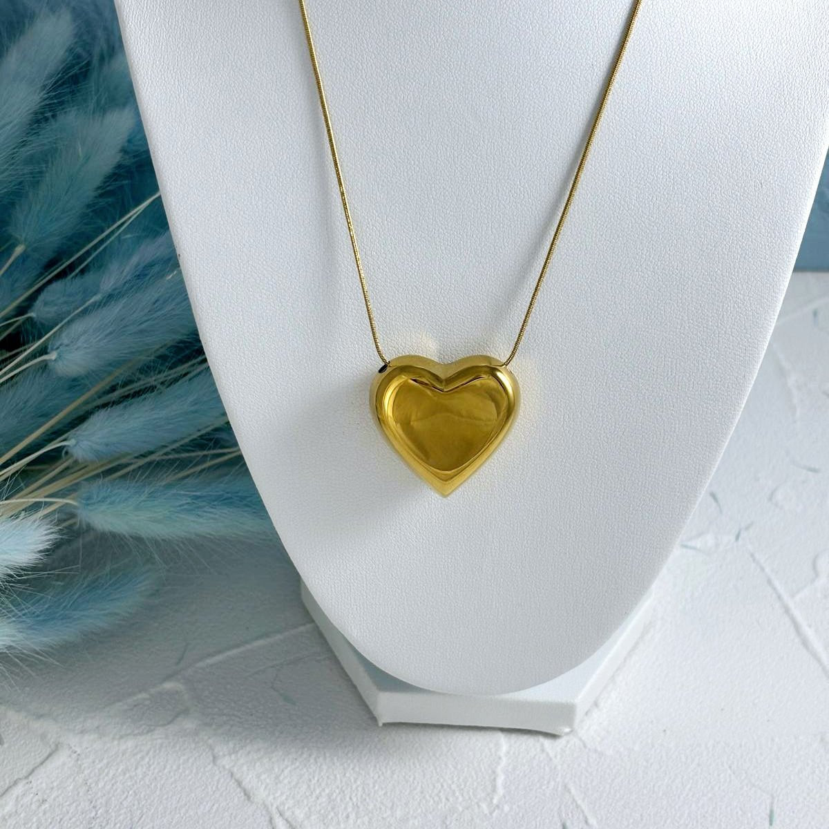 Chunky heart necklace