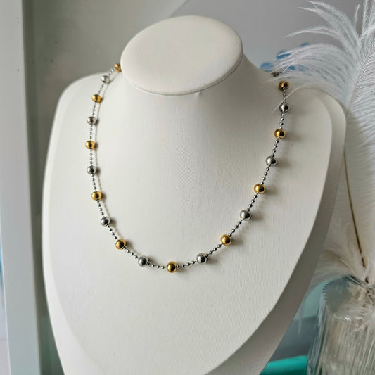 Artemisa Infintita necklace