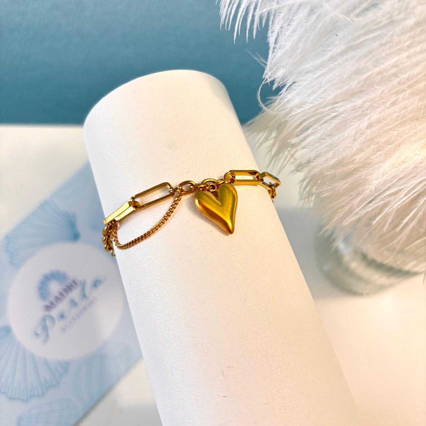 Drop heart bracelet