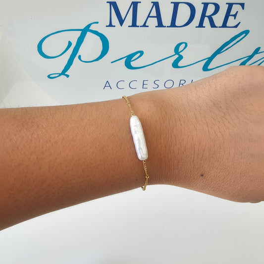 Paola pearl bracelet
