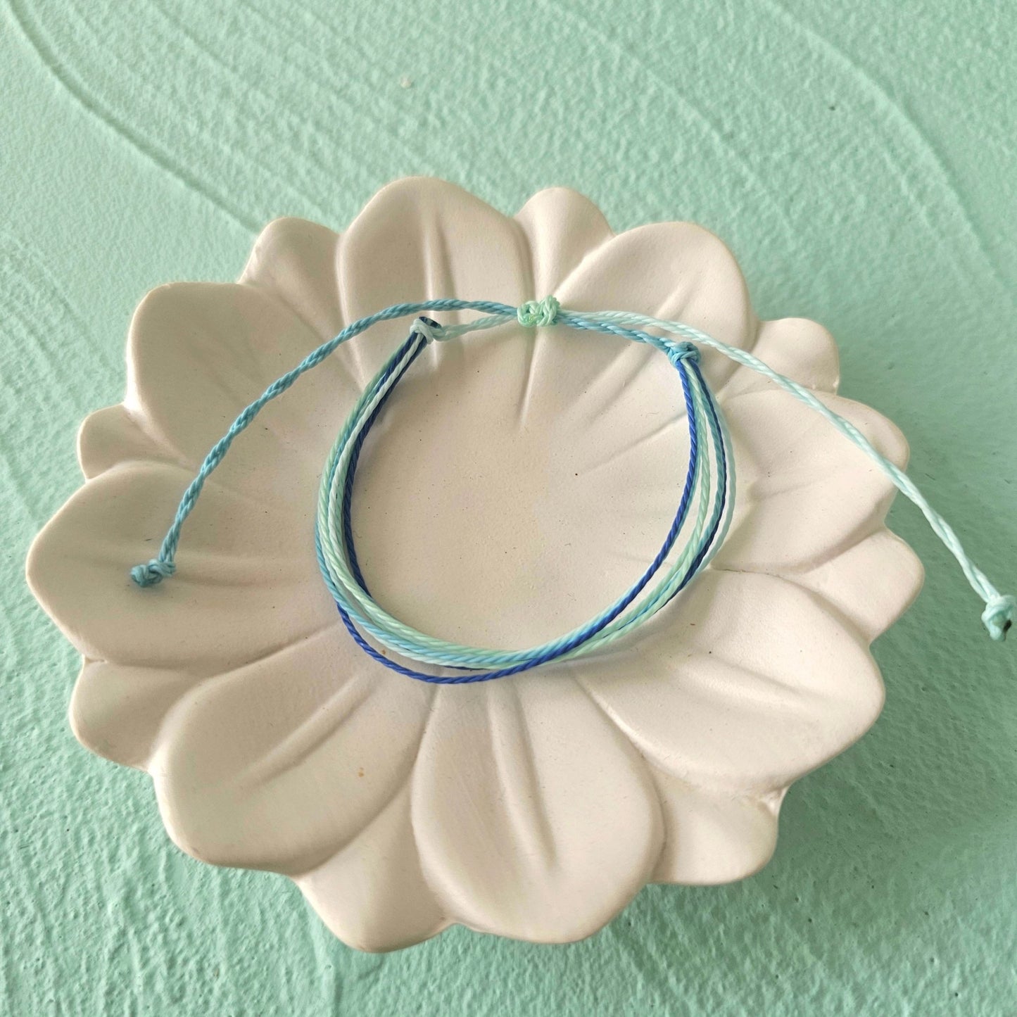 Pulseras de hilo encerado