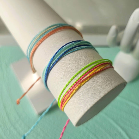 Pulseras de hilo encerado
