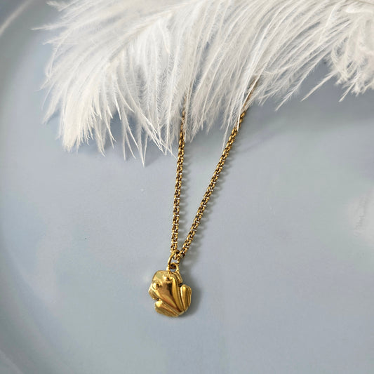 Coqui necklace