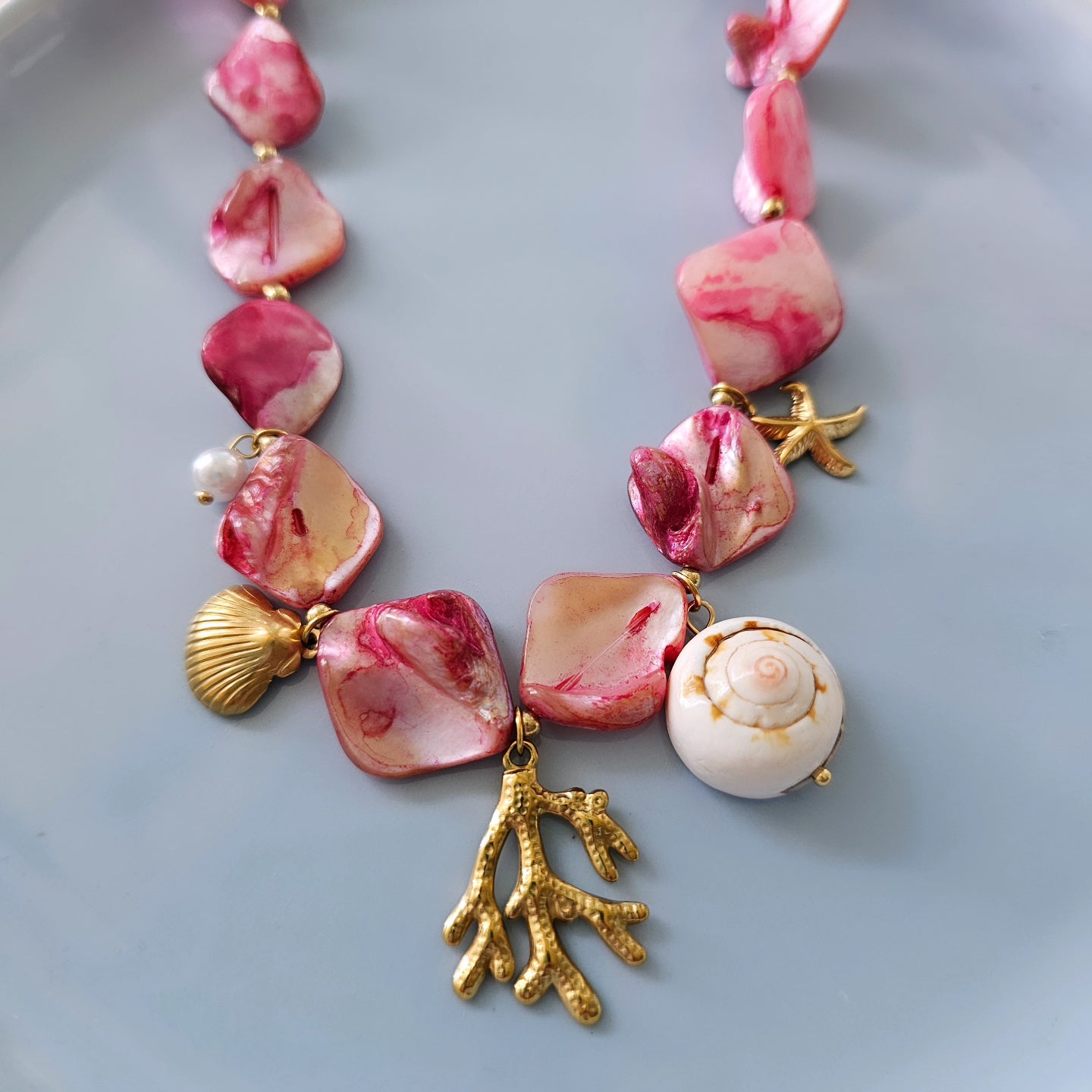 Madre Perla pink necklace