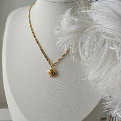 Coqui necklace