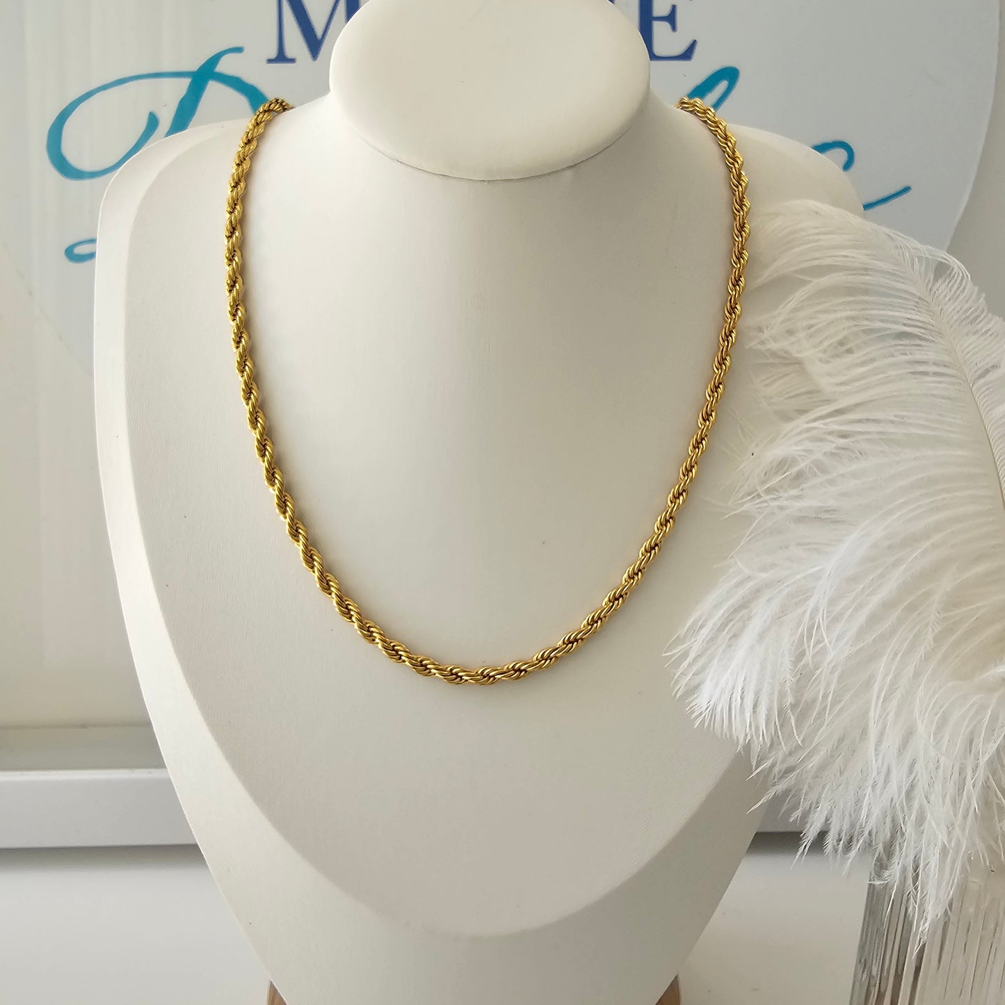 Rope necklace