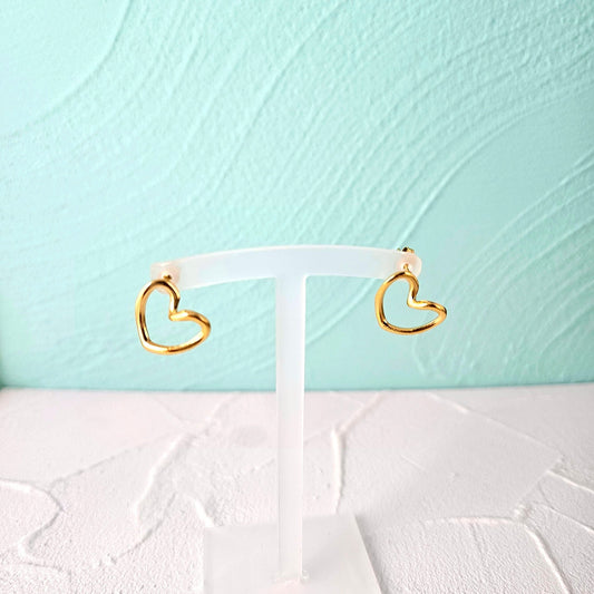 Simple heart earrings