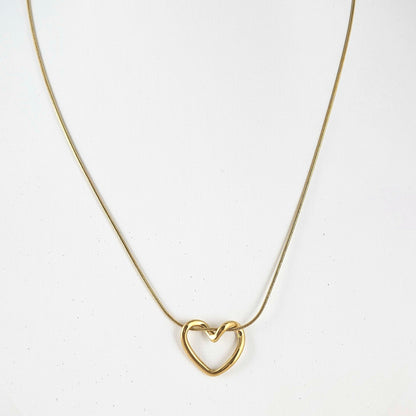 Simple heart necklace