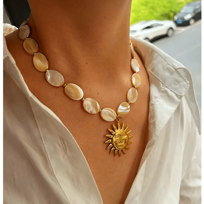 Solarena necklace