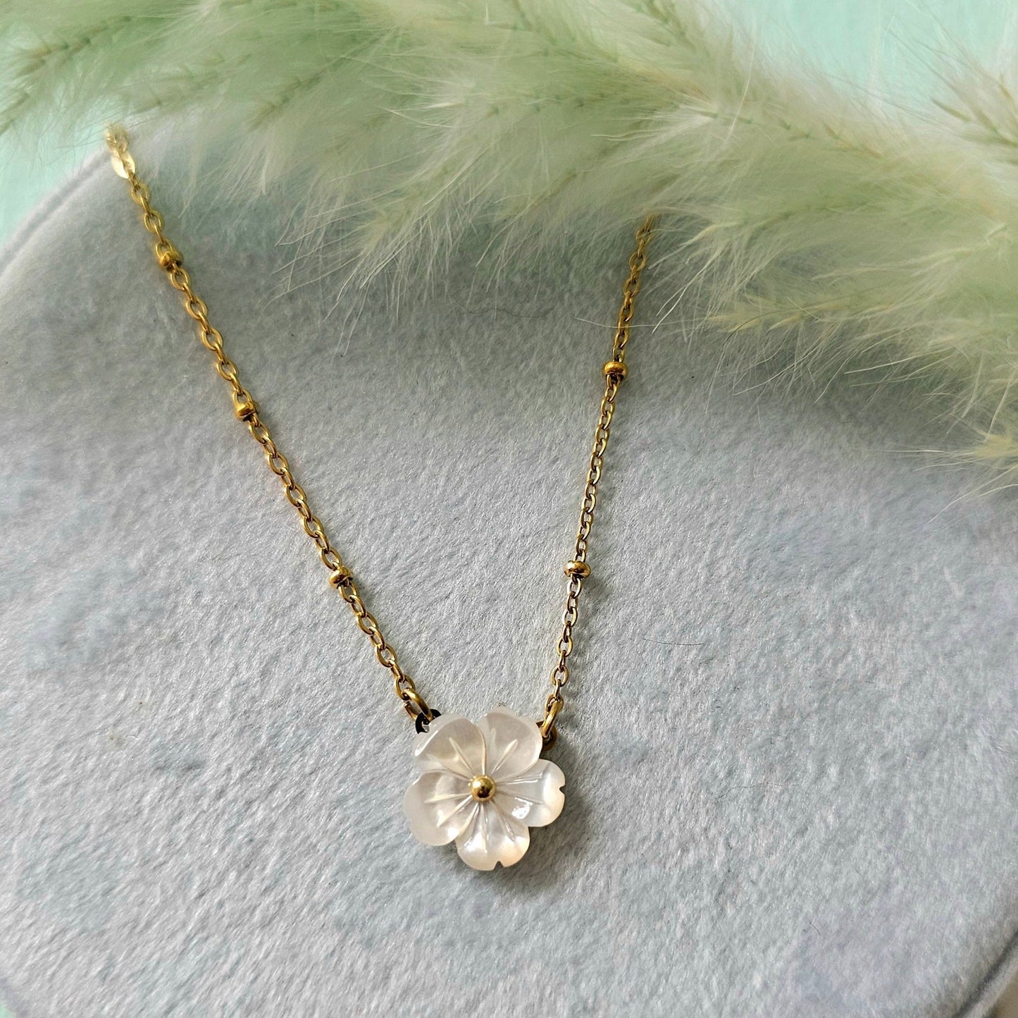 Florece necklace
