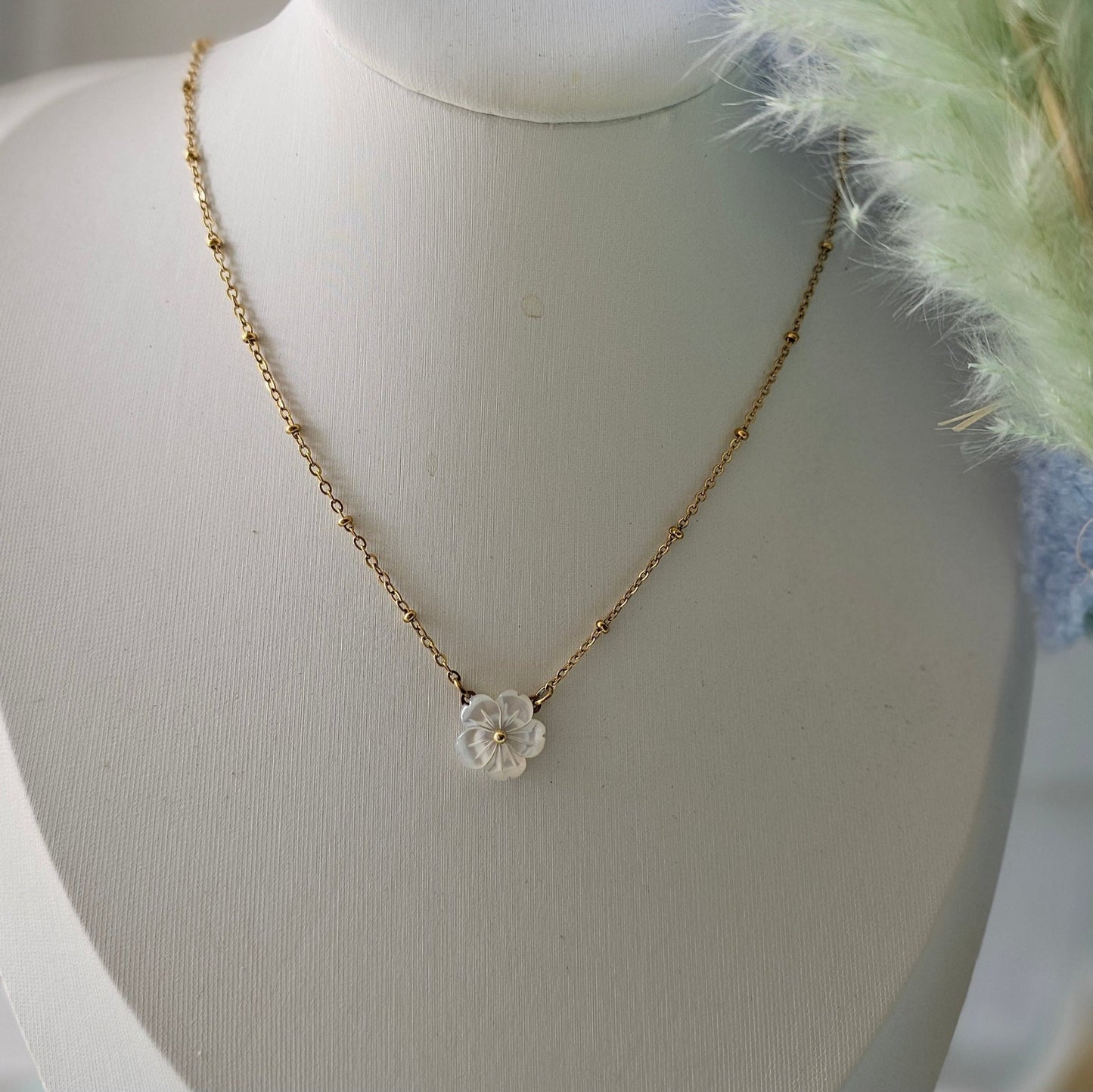 Florece necklace
