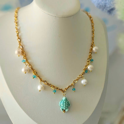 Tortuga marina necklace