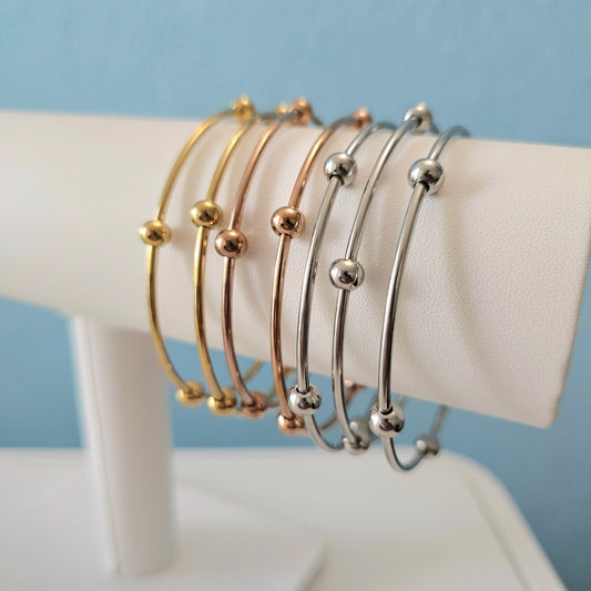 Tricolor dots bangle set