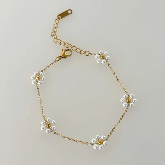 White garden bracelet